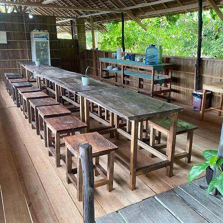 Kri Mansuar Raja Ampat Bungalows מראה חיצוני תמונה