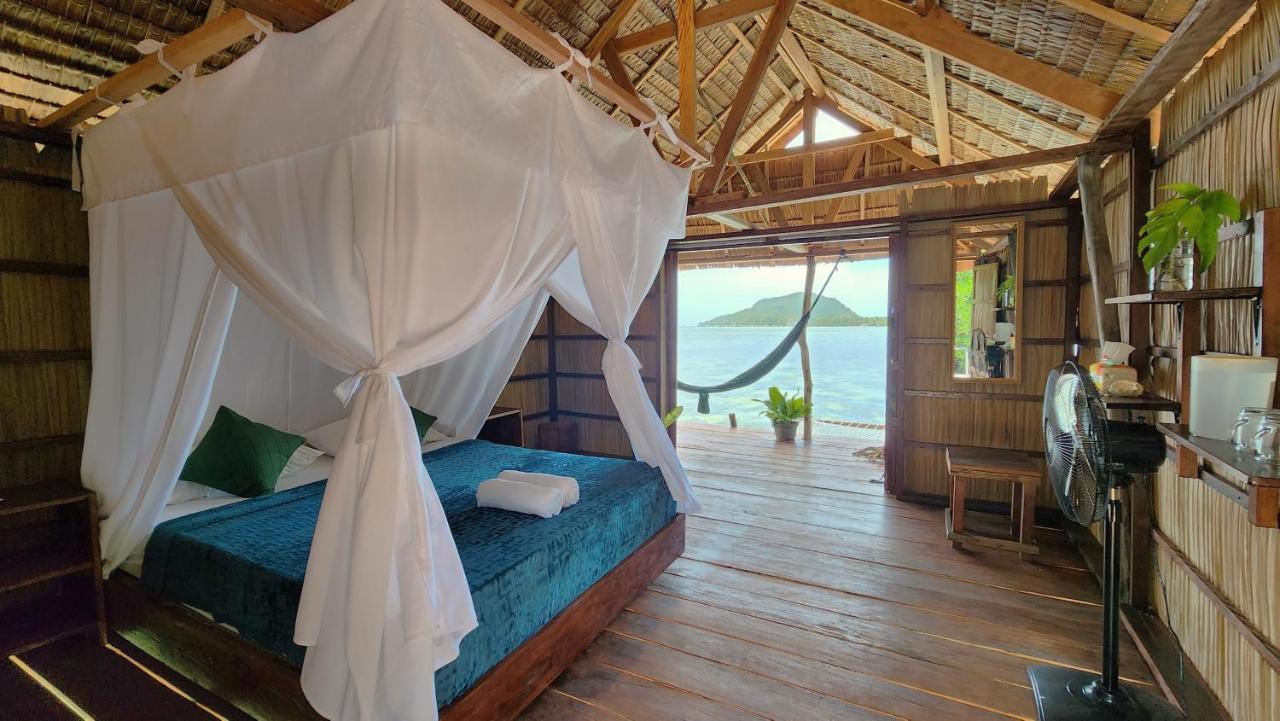 Kri Mansuar Raja Ampat Bungalows מראה חיצוני תמונה